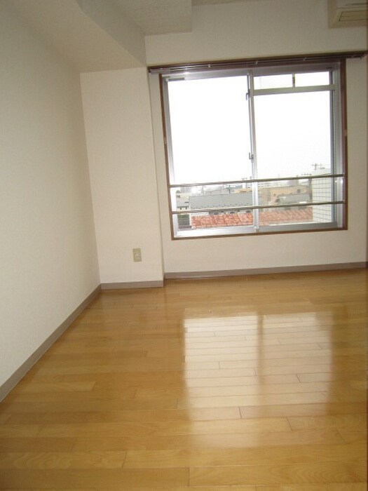 物件内観写真15　(居室)