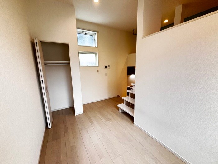 物件内観写真8　(居室)