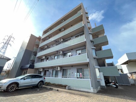 カ－サｄｅシエスタ外観写真