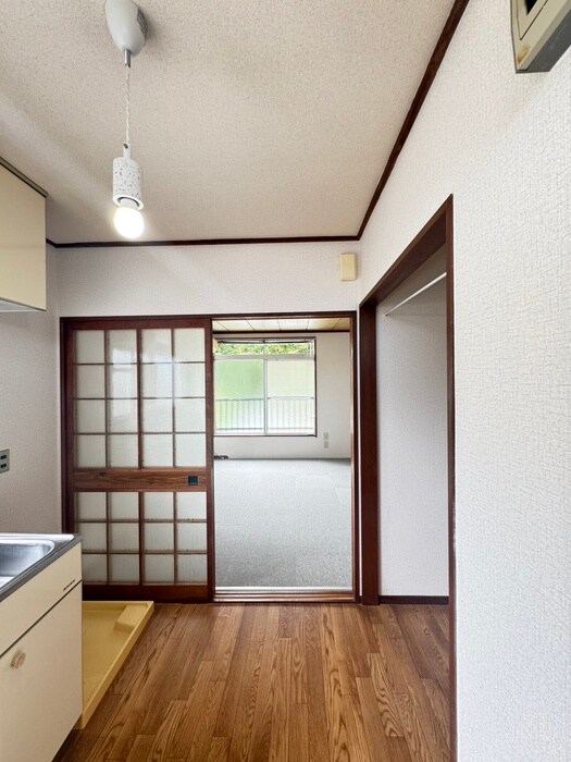 物件内観写真14　(廊下)