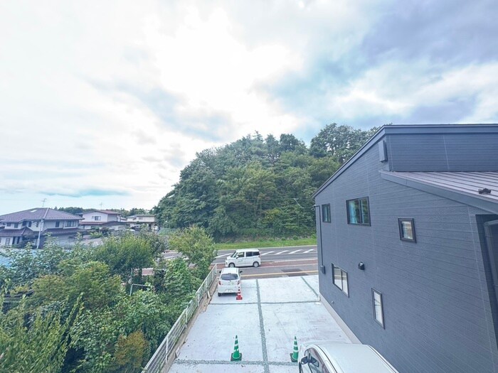 物件内観写真16　(室内からの展望)