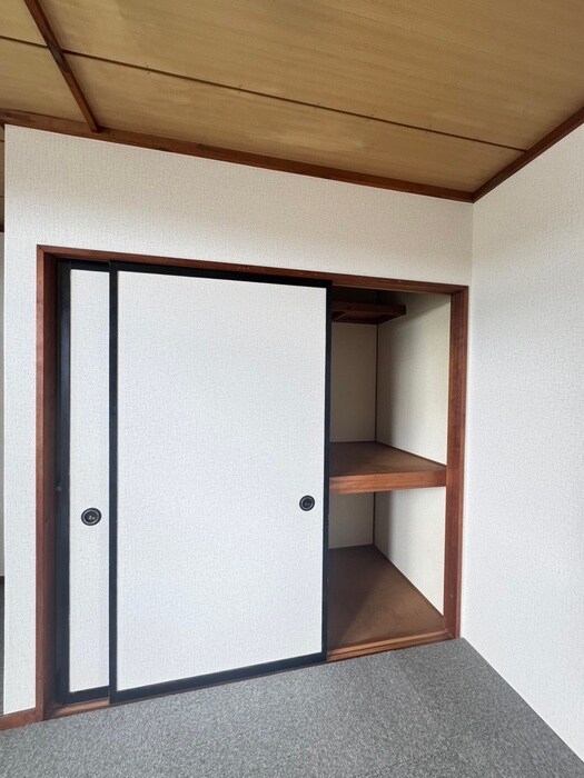 物件内観写真21　(収納)