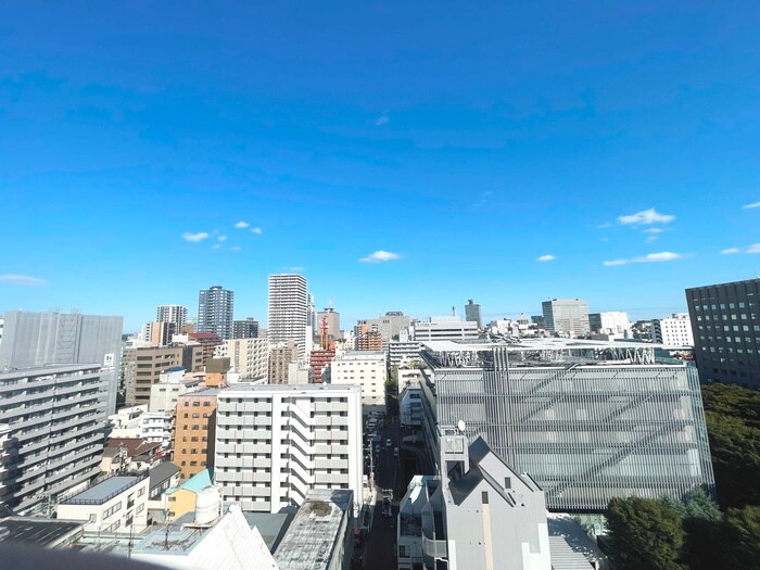 物件内観写真22　(室内からの展望)