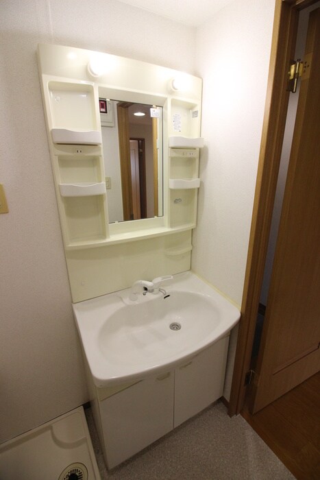 物件内観写真9　(洗面)