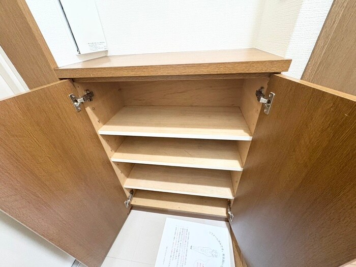 物件内観写真18　(靴箱)