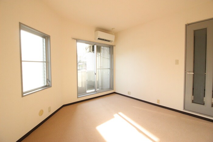 物件内観写真7　(居室)