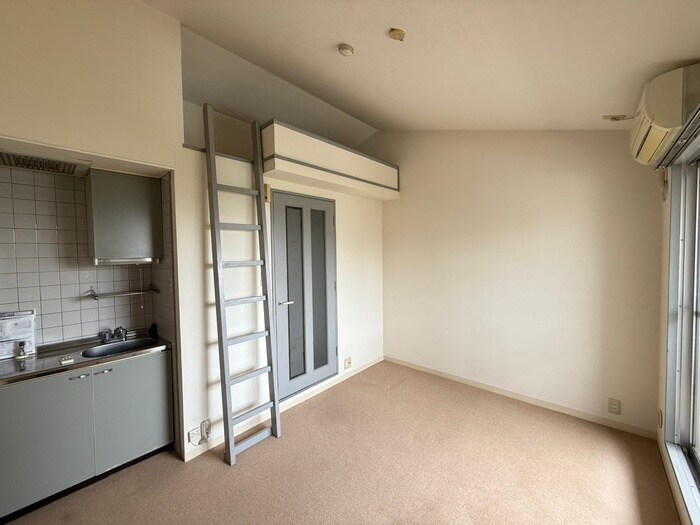 物件内観写真9　(居室)