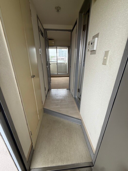 物件内観写真17　(廊下)