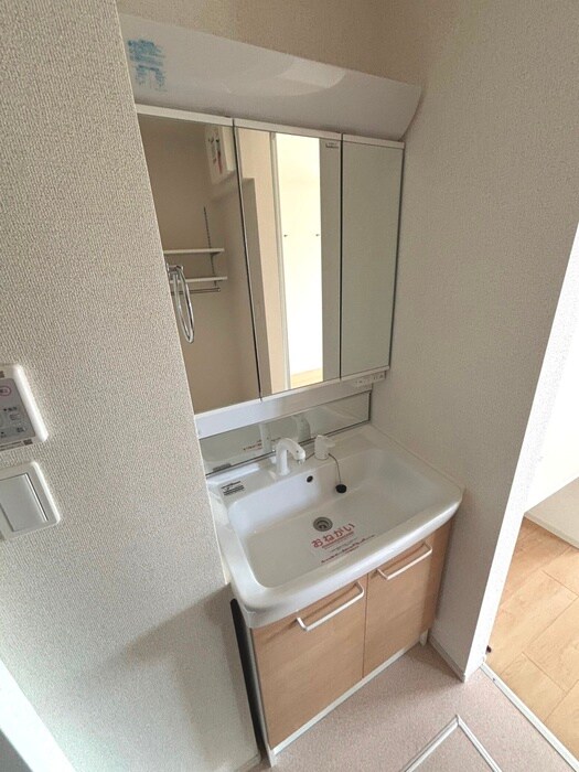 物件内観写真12　(洗面)