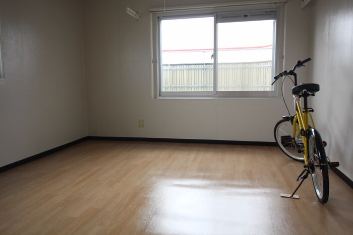 物件内観写真11　(居室)