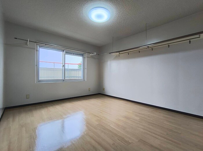 物件内観写真22　(居室)