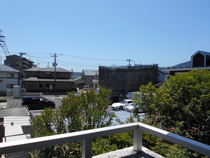 物件内観写真16　(室内からの展望)