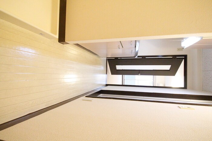 物件内観写真16　(廊下)