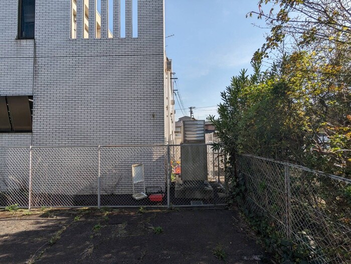 物件内観写真16　(室内からの展望)