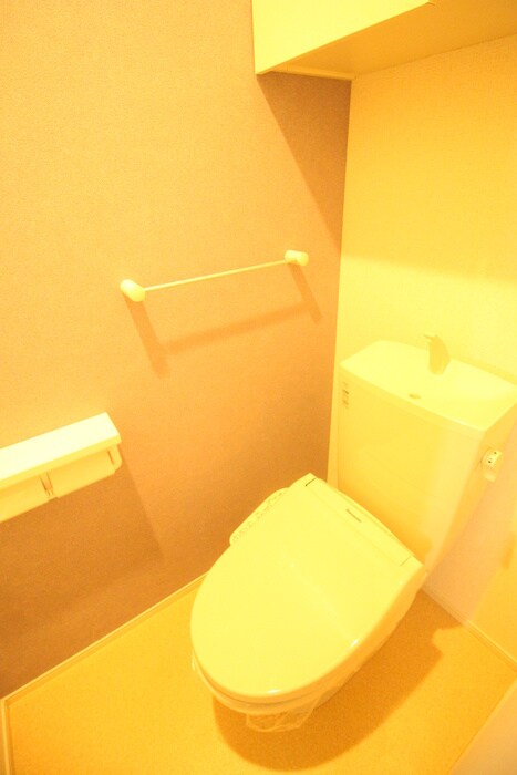 物件内観写真12　(トイレ)