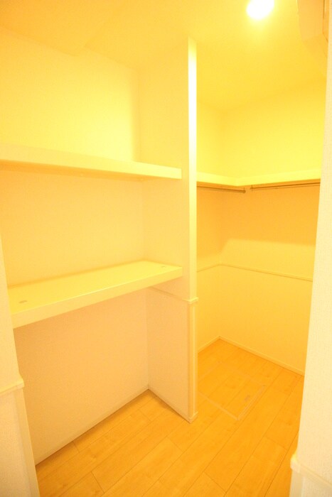 物件内観写真22　(収納)