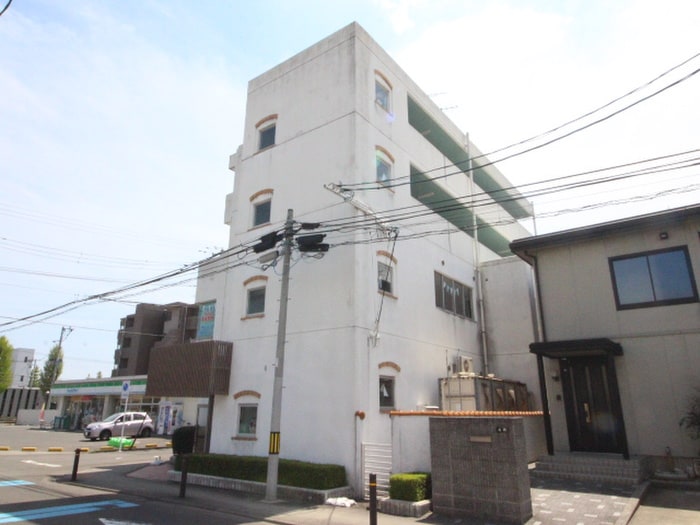 カーサワットの外観写真