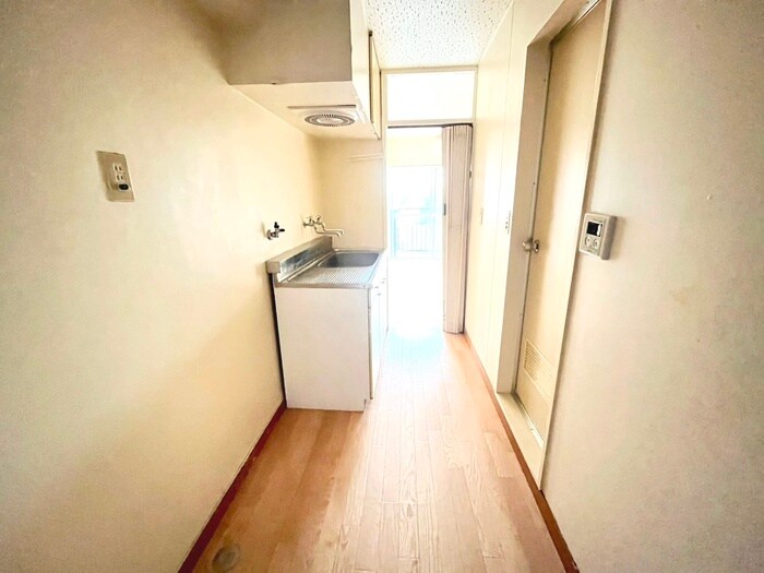 物件内観写真17　(廊下)