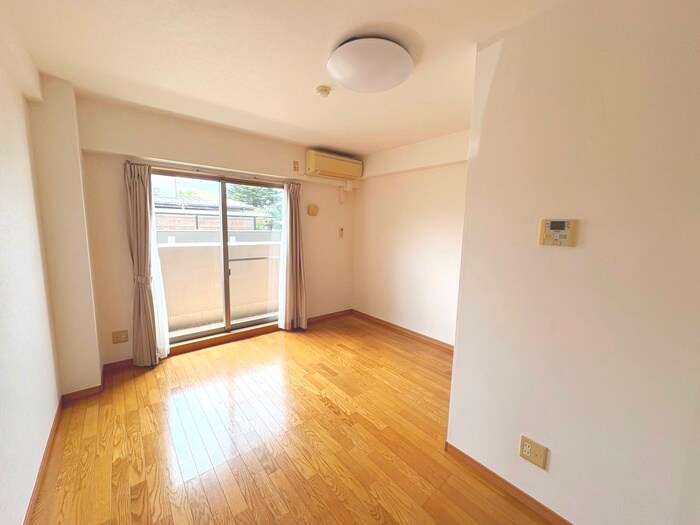 物件内観写真6　(居室)