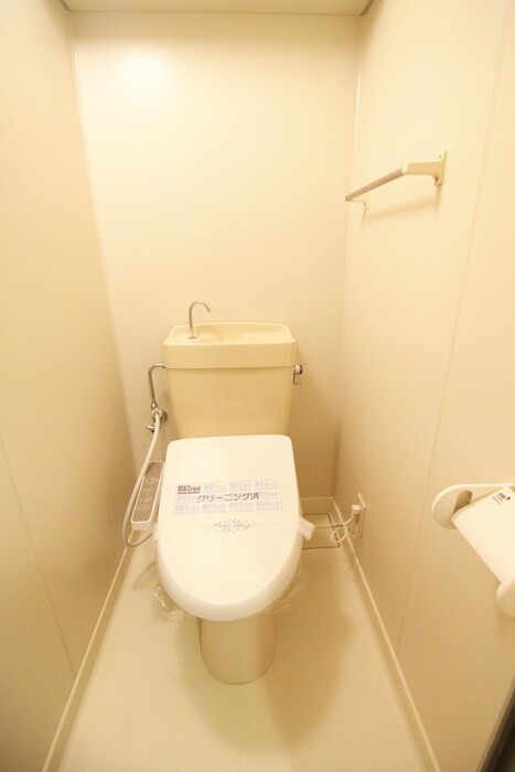 物件内観写真14　(トイレ)