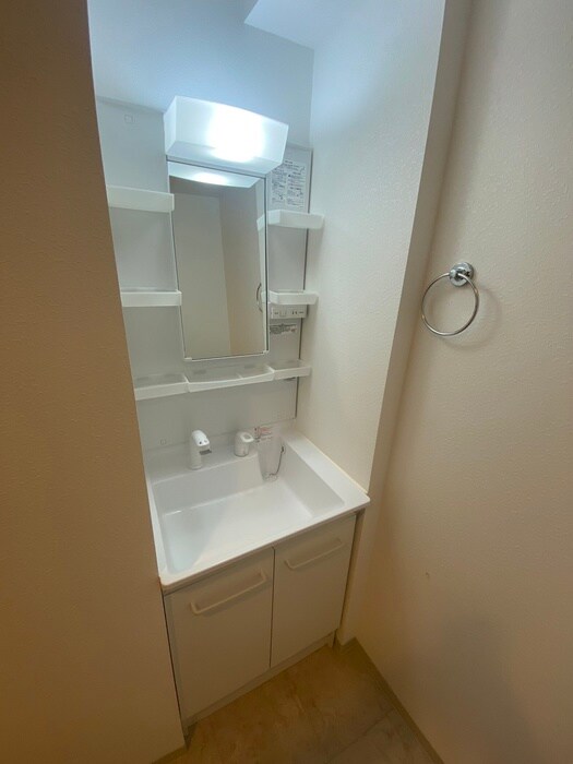 物件内観写真12　(洗面)