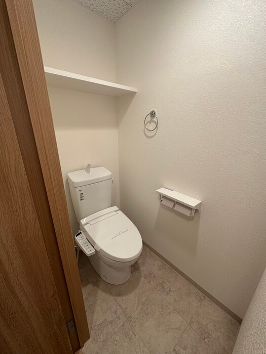 物件内観写真15　(トイレ)