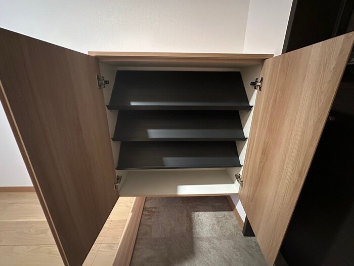 物件内観写真17　(靴箱)