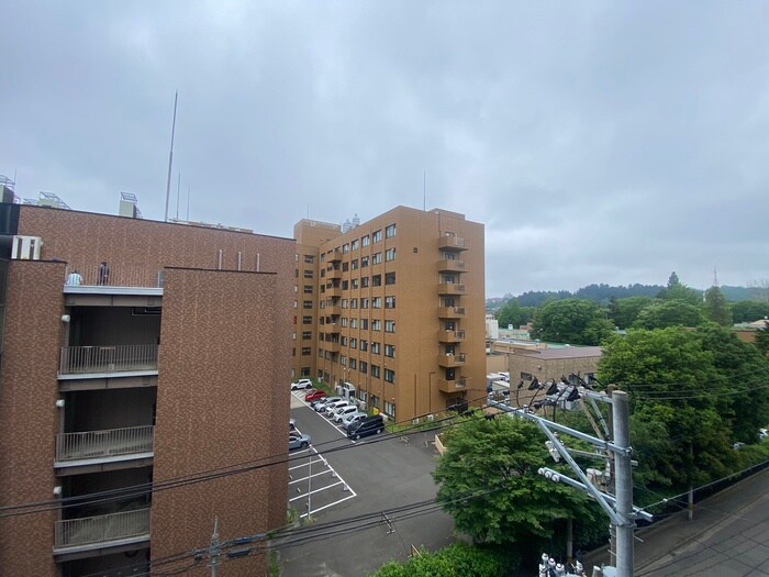 物件内観写真22　(室内からの展望)