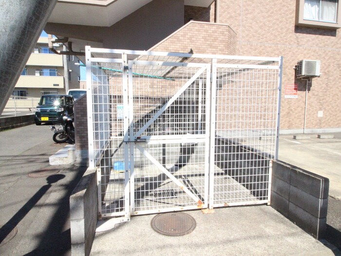 物件外観写真6　(建物設備)