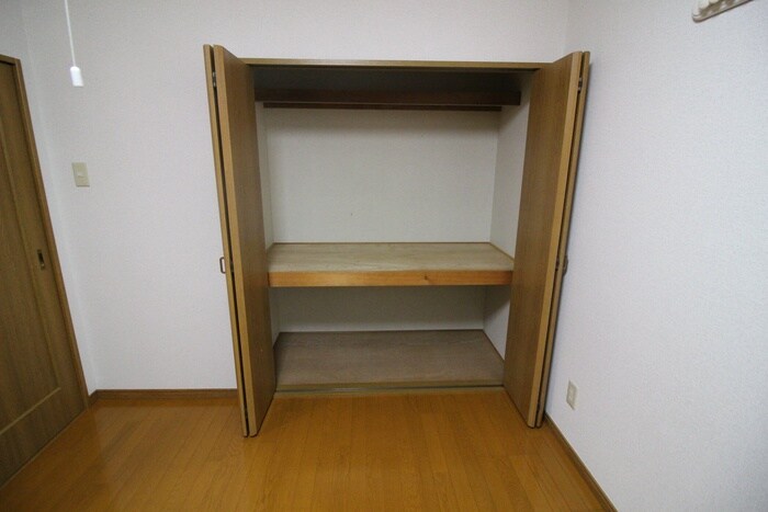 物件内観写真10　(収納)