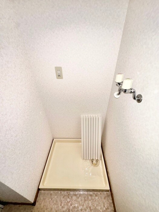 物件内観写真15　(洗濯機置場)