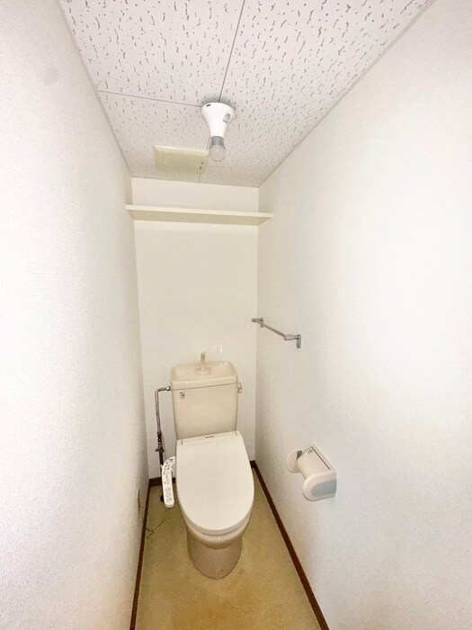 物件内観写真16　(トイレ)