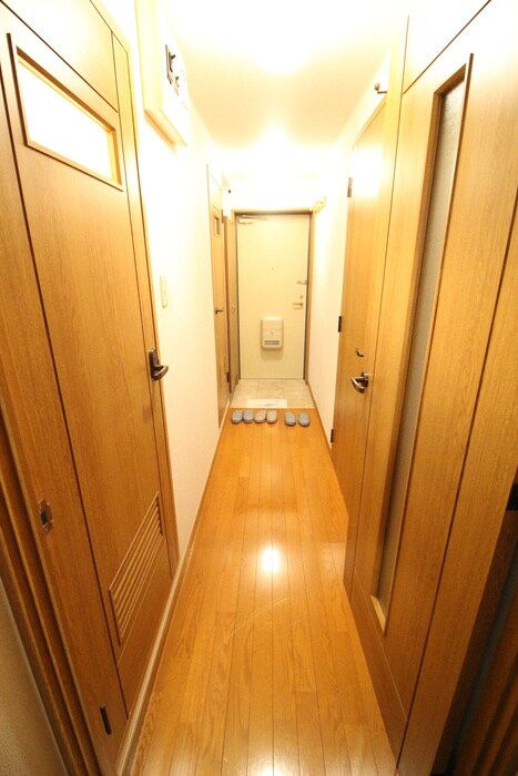 物件内観写真17　(玄関)