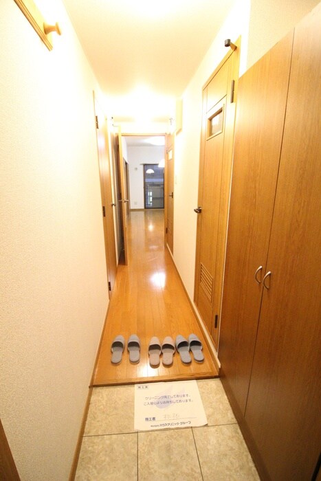 物件内観写真19　(廊下)