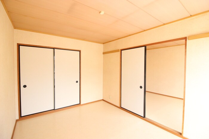 物件内観写真7　(居室)