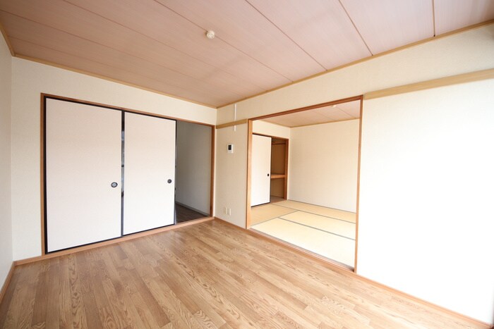 物件内観写真10　(居室)