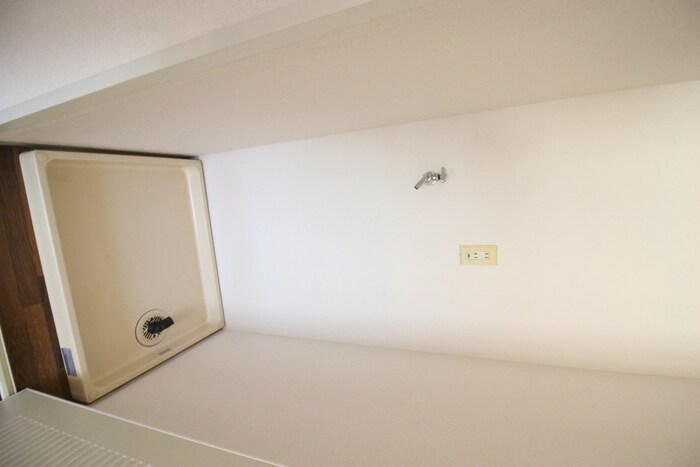 物件内観写真15　(洗濯機置場)