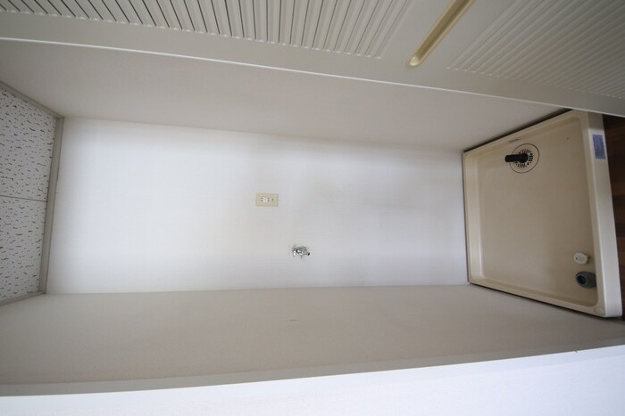 物件内観写真17　(洗濯機置場)