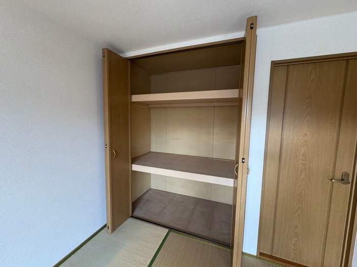 物件内観写真18　(収納)