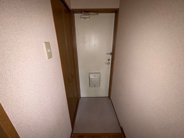 物件内観写真22　(玄関)