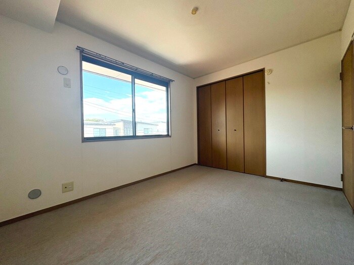 物件内観写真9　(居室)