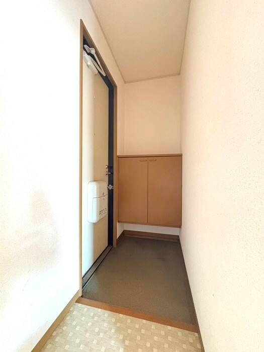 物件内観写真19　(玄関)