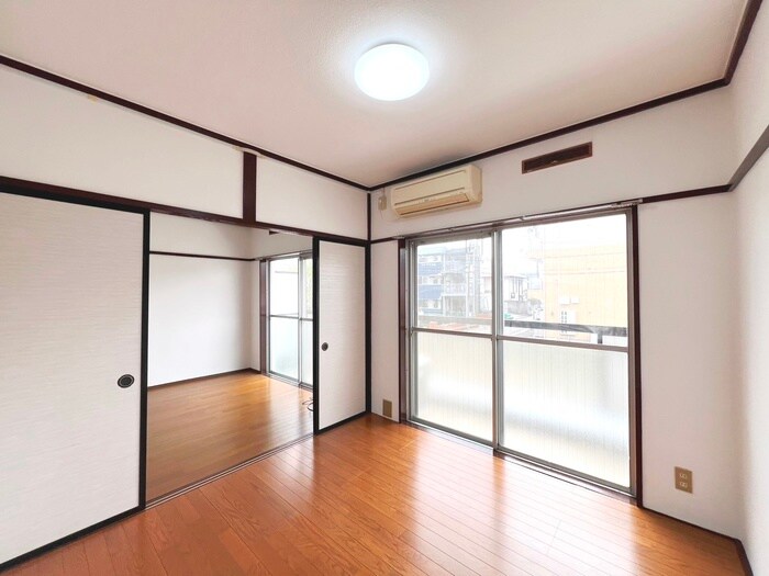 物件内観写真8　(居室)