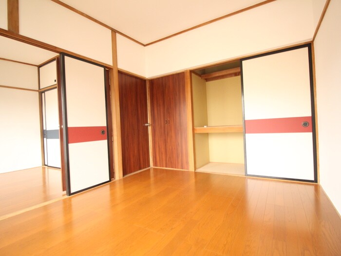 物件内観写真10　(居室)