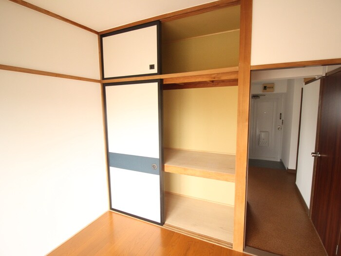 物件内観写真15　(収納)