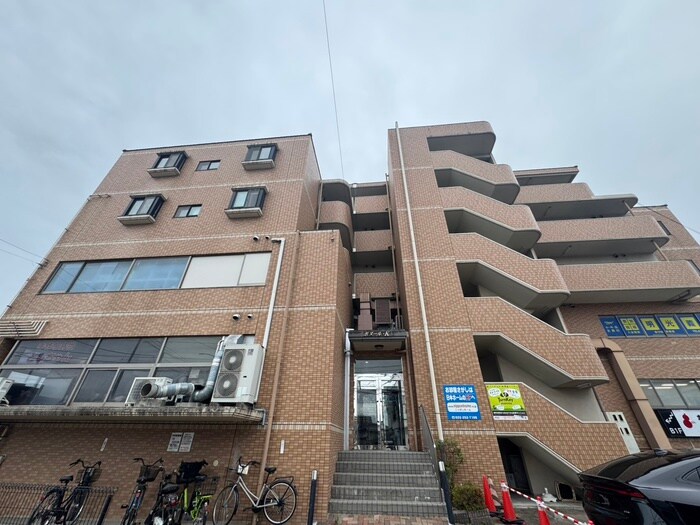 物件外観写真6　(外観写真)