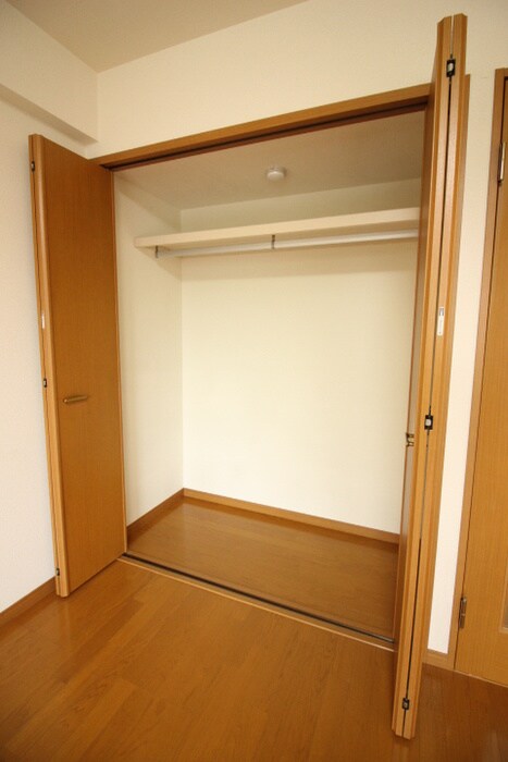 物件内観写真11　(収納)