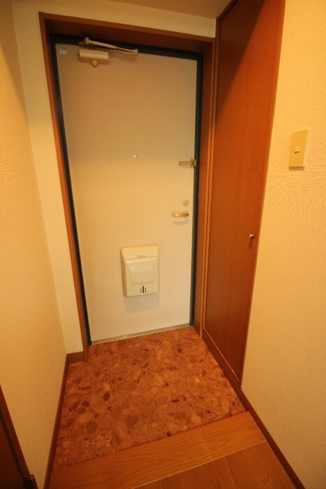 物件内観写真20　(玄関)