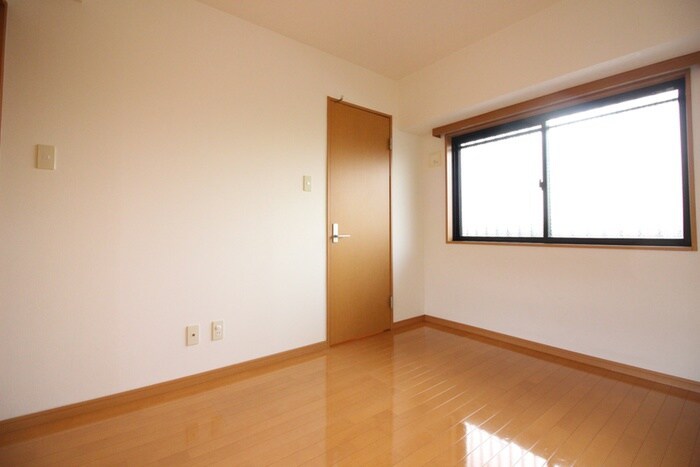 物件内観写真13　(居室)