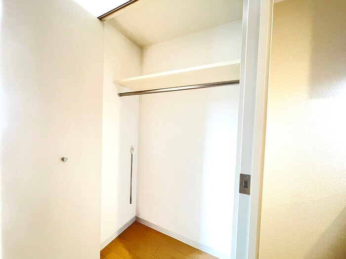 物件内観写真10　(収納)